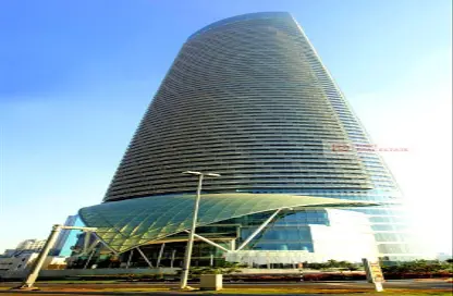 Apartment - 3 Bedrooms - 5 Bathrooms for rent in Landmark Tower - Corniche Road - Abu Dhabi