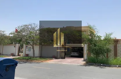 Villa - 5 Bedrooms - 2 Bathrooms for sale in Al Garayen - Sharjah