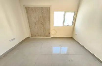 Apartment - 2 Bedrooms - 2 Bathrooms for rent in Al Hafeet Tower 8 - Al Nahda - Sharjah