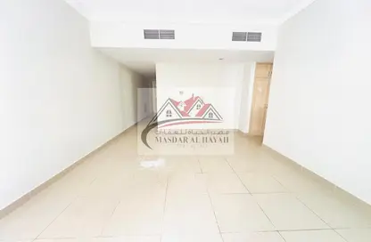 Apartment - 1 Bedroom - 2 Bathrooms for rent in Muwaileh 29 Building - Muwaileh - Sharjah