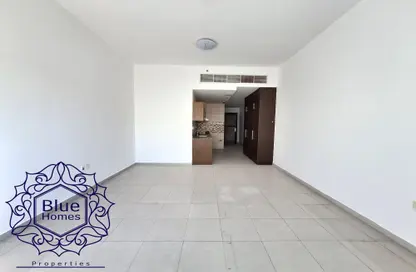 Apartment - 1 Bathroom for rent in Al Karama - Dubai