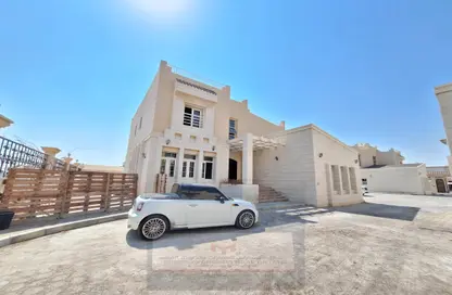 Villa - 4 Bedrooms - 5 Bathrooms for rent in Mohamed Bin Zayed Centre - Mohamed Bin Zayed City - Abu Dhabi