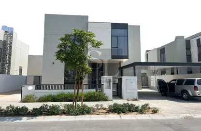 Villa - 5 Bedrooms - 7 Bathrooms for rent in Murooj Al Furjan - Al Furjan - Dubai