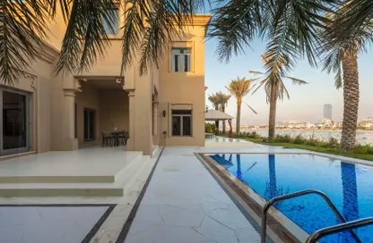 Villa - 5 Bedrooms - 7 Bathrooms for rent in Signature Villas Frond K - Signature Villas - Palm Jumeirah - Dubai