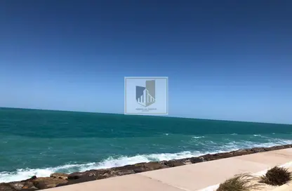 Villa - 4 Bedrooms - 6 Bathrooms for sale in The Marina - Abu Dhabi