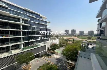 Apartment - 1 Bathroom for sale in Golf Horizon Tower A - Golf Horizon - DAMAC Hills - Dubai