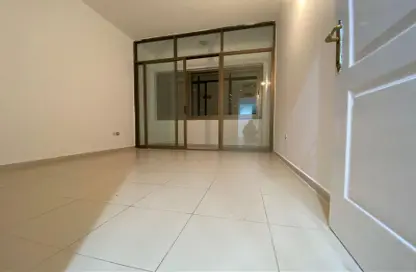 Apartment - 1 Bedroom - 1 Bathroom for rent in Tourist Club Area - Abu Dhabi