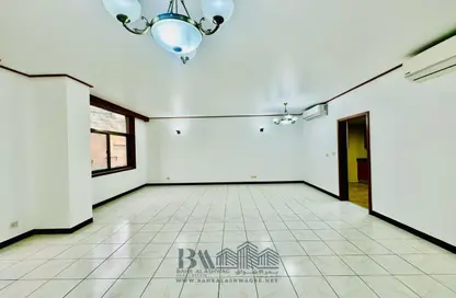 Apartment - 3 Bedrooms - 3 Bathrooms for rent in Al Muteena Building - Al Muteena - Deira - Dubai