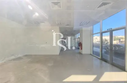 Retail - Studio for rent in Al Nahyan - Abu Dhabi