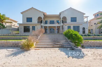 Villa - 5 Bedrooms - 7 Bathrooms for sale in Signature Villas Frond E - Signature Villas - Palm Jumeirah - Dubai