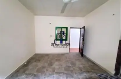 Villa - 2 Bedrooms - 2 Bathrooms for rent in Al Azra - Al Riqqa - Sharjah