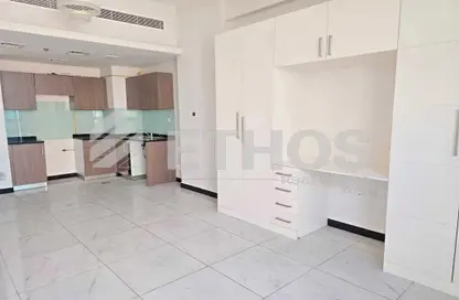 Apartment - 1 Bathroom for rent in Crystal Residence - Jumeirah Village Circle - Dubai