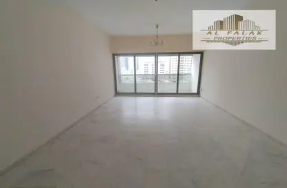 Apartment - 3 Bedrooms - 3 Bathrooms for rent in New Al Taawun Road - Al Taawun - Sharjah