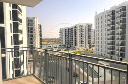 Apartment - 3 Bedrooms - 4 Bathrooms for sale in Waters Edge - Yas Island - Abu Dhabi