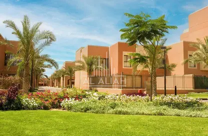 Villa - 4 Bedrooms - 5 Bathrooms for sale in Binal Jesrain - Between Two Bridges - Abu Dhabi