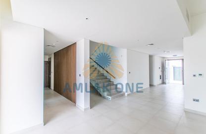 Villa - 5 Bedrooms - 7 Bathrooms for sale in West Yas - Yas Island - Abu Dhabi