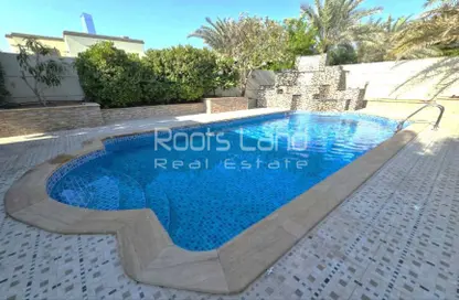 Villa - 5 Bedrooms - 4 Bathrooms for sale in Legacy - Jumeirah Park - Dubai