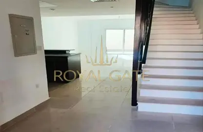 Apartment - 3 Bedrooms - 4 Bathrooms for sale in Arabian Style - Al Reef Villas - Al Reef - Abu Dhabi