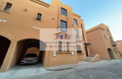 Villa - 4 Bedrooms - 6 Bathrooms for rent in Ministries Complex - Khalifa Park - Eastern Road - Abu Dhabi