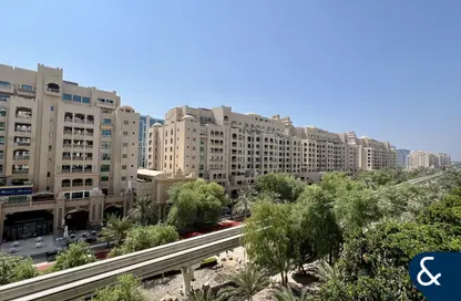 Apartment - 2 Bedrooms - 3 Bathrooms for rent in Jash Hamad - Shoreline Apartments - Palm Jumeirah - Dubai