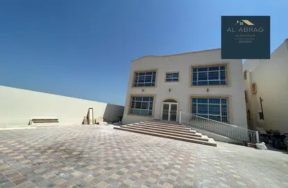 Apartment - 1 Bathroom for rent in Al Bateen Airport - Muroor Area - Abu Dhabi