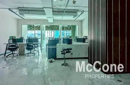 Office Space - Studio for sale in The Binary Tower - Business Bay - Dubai