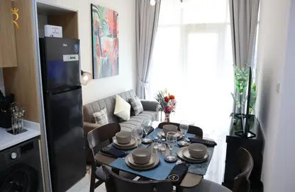 Apartment - 1 Bedroom - 1 Bathroom for rent in Oasis Residences - Masdar City - Abu Dhabi