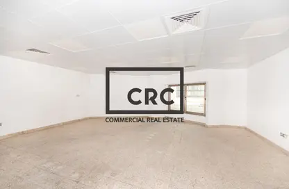 Office Space - Studio - 1 Bathroom for rent in Hamdan Street - Abu Dhabi