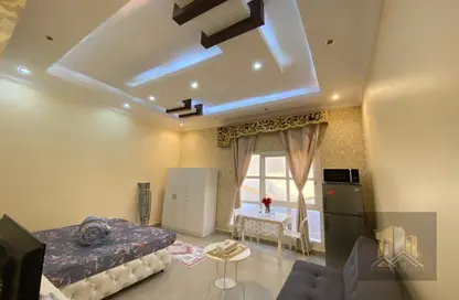 Apartment - 1 Bathroom for rent in Villa Compound - Khalifa City - Abu Dhabi