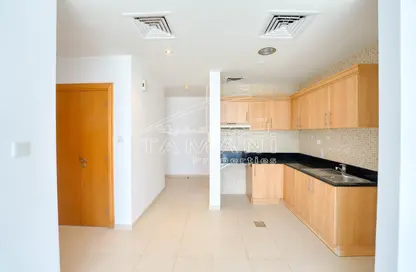 Apartment - 1 Bedroom - 1 Bathroom for rent in Mayfair Residency - Business Bay - Dubai