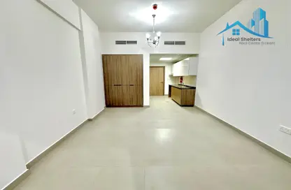 Apartment - 1 Bathroom for rent in Al Warsan 4 - Al Warsan - Dubai