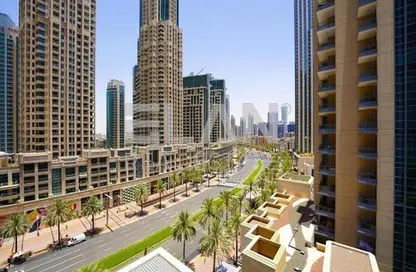 Apartment - 2 Bedrooms - 3 Bathrooms for sale in Boulevard Crescent 2 - BLVD Crescent - Downtown Dubai - Dubai