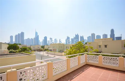 Villa - 3 Bedrooms - 3 Bathrooms for sale in Meadows 1 - Meadows - Dubai