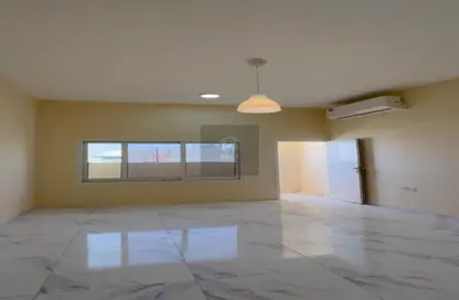 Apartment - 2 Bedrooms - 2 Bathrooms for rent in Al Mowaihat 1 - Al Mowaihat - Ajman