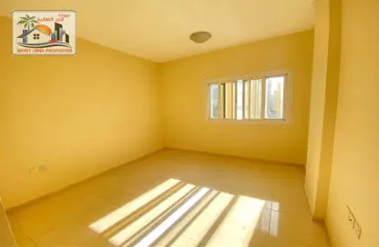 Apartment - 1 Bedroom - 2 Bathrooms for rent in AlFalah - Muwaileh Commercial - Sharjah