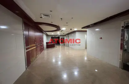 Office Space - Studio - 3 Bathrooms for rent in Al Karama - Dubai