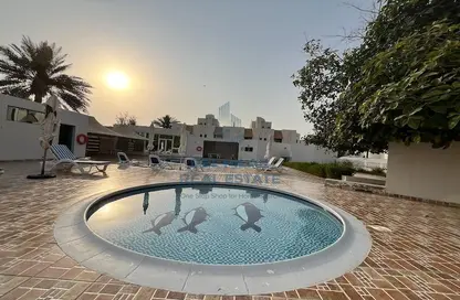 Townhouse - 4 Bedrooms - 6 Bathrooms for rent in Al Dhafrah - Abu Dhabi