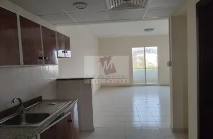 Apartment - 1 Bathroom for rent in L11 - Greece Cluster - International City - Dubai