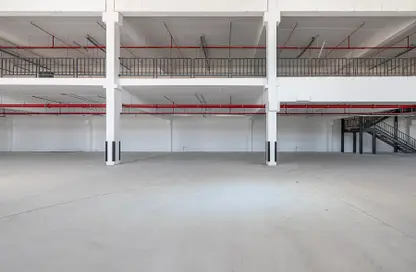 Warehouse - Studio for rent in Industrial Zone - Dubai Industrial City - Dubai