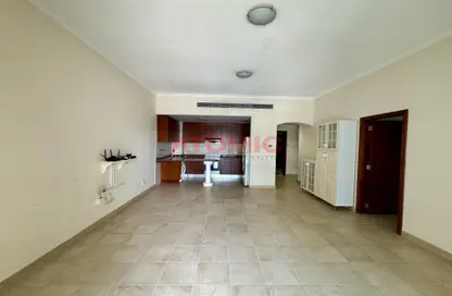 Apartment - 1 Bedroom - 2 Bathrooms for rent in Lake Apartments A - Lake Apartments - Green Community - Dubai