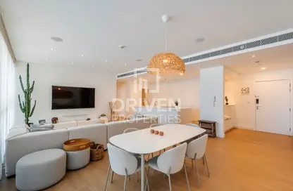 Apartment - 3 Bedrooms - 5 Bathrooms for rent in Building 10 - City Walk - Dubai