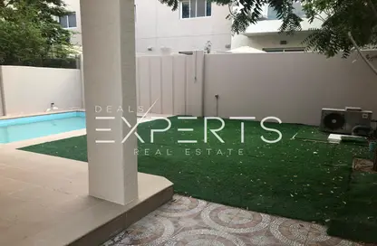 Townhouse - 5 Bedrooms - 6 Bathrooms for sale in Contemporary Style - Al Reef Villas - Al Reef - Abu Dhabi