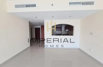 Apartment - 1 Bedroom - 2 Bathrooms for rent in Lake Point Tower - JLT Cluster N - Jumeirah Lake Towers - Dubai