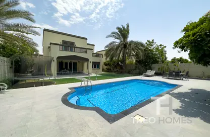 Villa - 4 Bedrooms - 5 Bathrooms for sale in Regional - Jumeirah Park - Dubai