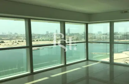 Apartment - 3 Bedrooms - 4 Bathrooms for rent in RAK Tower - Marina Square - Al Reem Island - Abu Dhabi