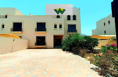 Villa - 5 Bedrooms for rent in Mohamed Bin Zayed City Villas - Mohamed Bin Zayed City - Abu Dhabi