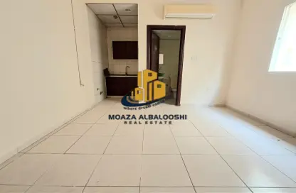 Apartment - Studio - 1 Bathroom for rent in Muwaileh 3 Building - Muwaileh - Sharjah