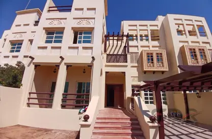 Villa - 5 Bedrooms - 7 Bathrooms for rent in Al Nahyan - Abu Dhabi