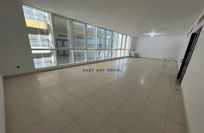 Apartment - 3 Bedrooms - 3 Bathrooms for rent in Al Yasat Tower - Al Najda Street - Abu Dhabi