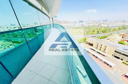 Apartment - 3 Bedrooms - 5 Bathrooms for rent in Crescent Towers - Al Khalidiya - Abu Dhabi